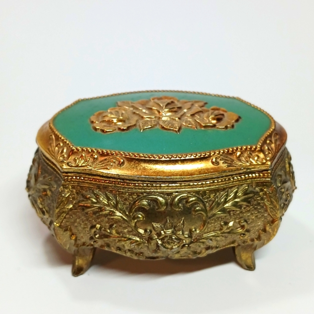 Vintage Ornate Footed Trinket Box with Lid, Vintage Rose Cameo Jewelry Box